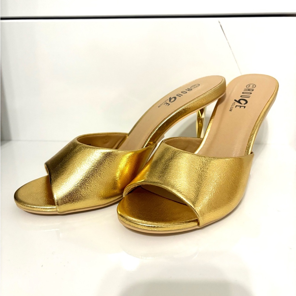 Brand New Gold Heels